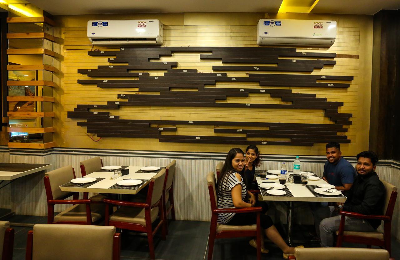 Hotel Saheb Panvel Dış mekan fotoğraf
